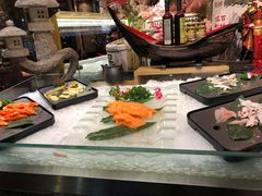 -四海一家自助餐(益田假日广场店)