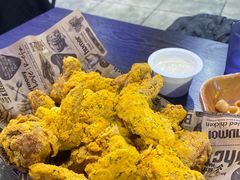 -BHC炸鸡(明洞总店)