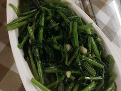 -新大咀港式茶餐厅(宝山万达店)