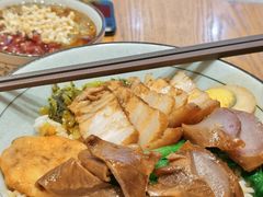 狮头牌鹅肉拼鹅肾饭-狮头牌卤味研究所·卤味饭(花城汇南区店)