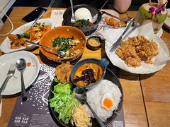 -Kub Kao Kub Pla (Terminal21)