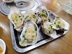 蒜蓉蒸生蚝-蚝得喜海鲜(东城店)