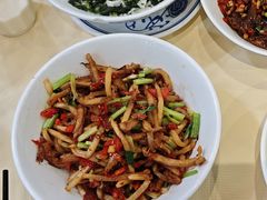 -笨罗卜浏阳菜馆(太平街店)