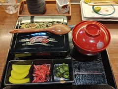 -8PINTS八品脱·日料·烧鸟·精酿小酒馆(莘庄店)