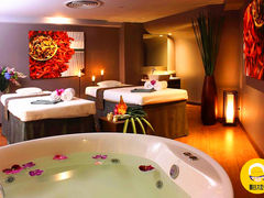 -Let’s Relax Spa(Siam Square One)