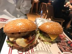 -The Habit Burger Grill 哈比特汉堡(复兴soho店)