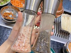 -臻牛烤肉