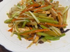 -食为先庐畔渔歌(合作化路店)