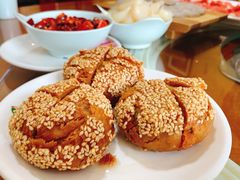 炸烧饼-正福居老北京正宗铜锅泉水涮肉(彰化路店)