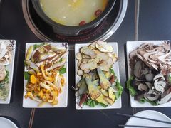 -野菌皇海景野生菌火锅(滨海大道店)