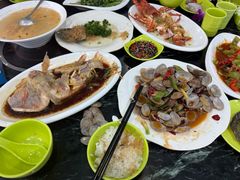 -小海豚•老字号海鲜餐厅(天涯店)