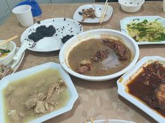 -山里人家土菜馆(茅山店)