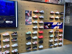 -adidas(正佳广场店)