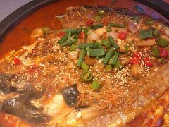 -鸣记脆皮烤鱼·海鲜烤鱼(三八广场店)