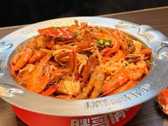 -胖哥俩肉蟹煲(杭州大厦中央广场店)