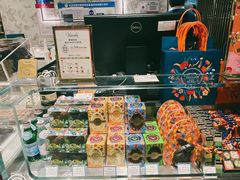 -VENCHI 闻绮(北京国贸商城店)
