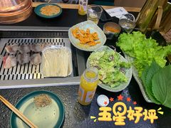 -臻牛烤肉