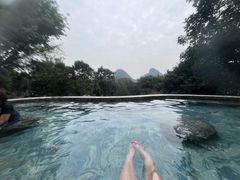 -英德宝晶宫天鹅湖茶语温泉