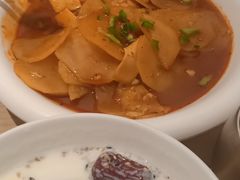 小时候的洋芋片-嘻小北·兰州清汤牛肉面(太平洋森活天地店)