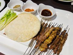 -三个大叔烤羊肉串·歌手驻唱·碳烤鲜肉(西三旗店)