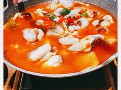 -老滇山寨•云南特色菜•地方菜•民族风情歌舞表演(金碧店)