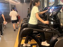-乐刻健身(红山6979店)