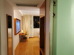 -全季酒店(上海火车站天目西路店)