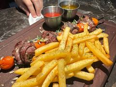 -LESCEDARS  Bistro香柏树(外滩店)