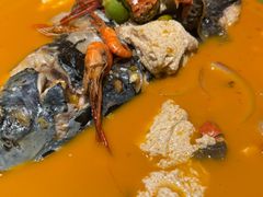 酱烧三鲜鱼头王-炊江南·上海菜(国展华漕店)