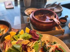 -云海肴·汽锅鸡·云南菜(天山百盛优客店)