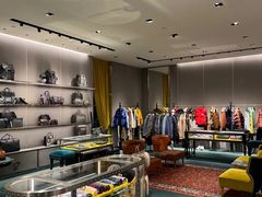 -Gucci(青岛海信广场店)