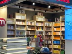 -新华书店(泉城路店)