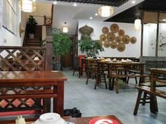 大堂-黄桷树曹家私房菜(江与城店)