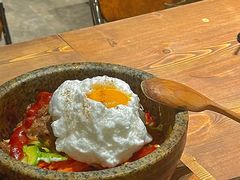 云朵牛肉石锅拌饭-INSA Korean Bistro饮鲨韩食酒馆