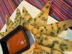 -香巴拉云南餐厅(华莱坞店)