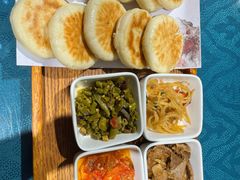 -乡村馕坑肉·烧烤·新疆菜·本地人更爱吃(阿勒泰首店)