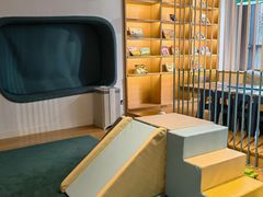 -蔚来中心(北京中关村店)