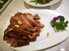 特色咸肴蹄-红城阁·上海味道(四平路店)