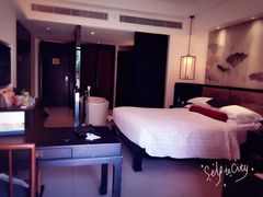 -三亚湾海居铂尔曼度假酒店