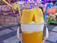 -亚龙湾亚泰商业街