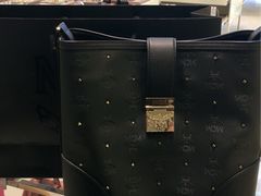 -MCM(比斯特上海购物村店)
