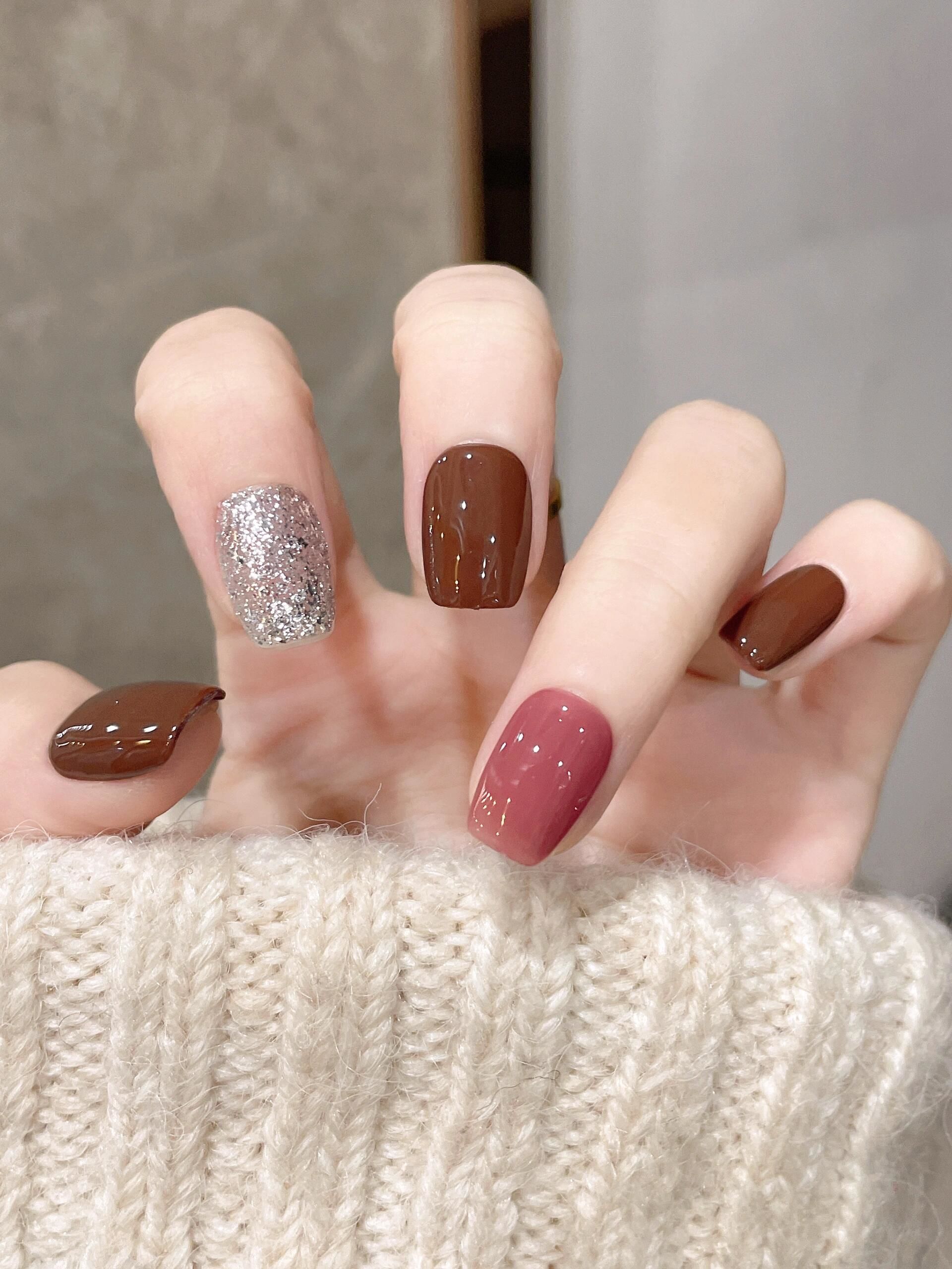 秋冬显白跳色美甲,美炸啦✨