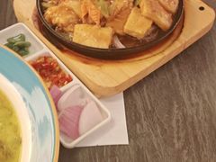 -东北范·金牌肘子·杀猪菜(美乐城店)