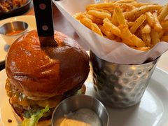 大佬汉堡-Chili's Cafe&Bar奇利斯(滨江店)