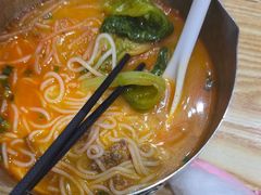 -魔都三兄弟酸辣粉·蘸卤炸串(虹桥万科店)