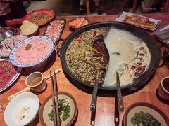 -周小明火锅(黑金冠社区店)