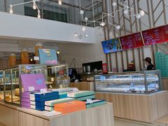 -顶东面包花园·生日蛋糕(世博店)