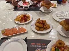 -四海一家自助餐(益田假日广场店)