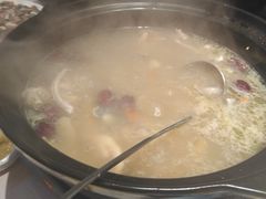 -匠心牛公馆·潮汕牛肉海鲜火锅(索菲特店)