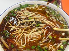 -陆元丰·兰州纯汤牛肉面(自强西路店)